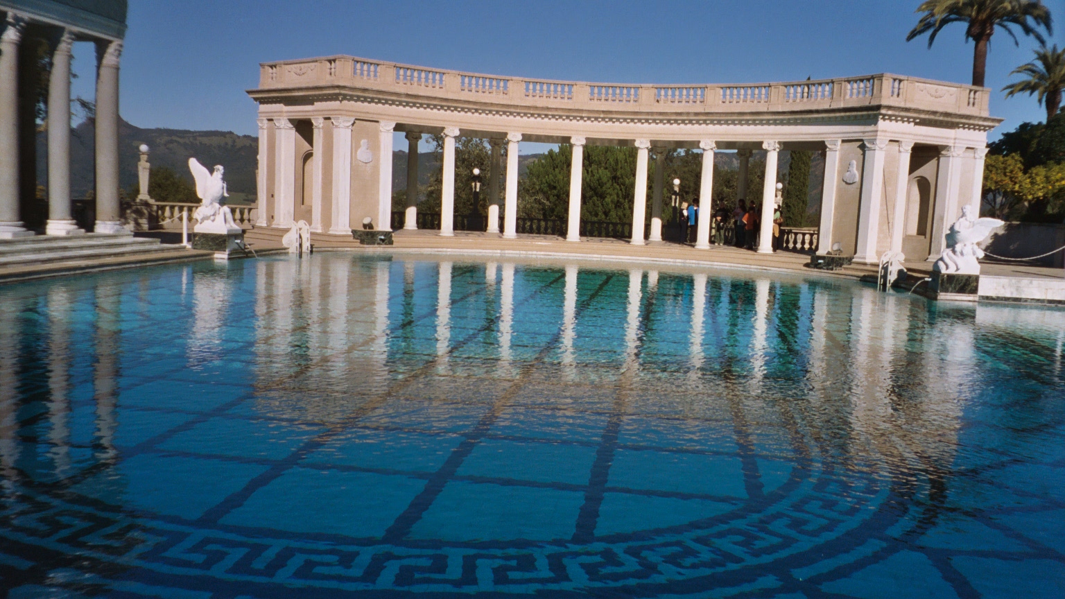 Smooth & Savvy Travels The Hearst Castle