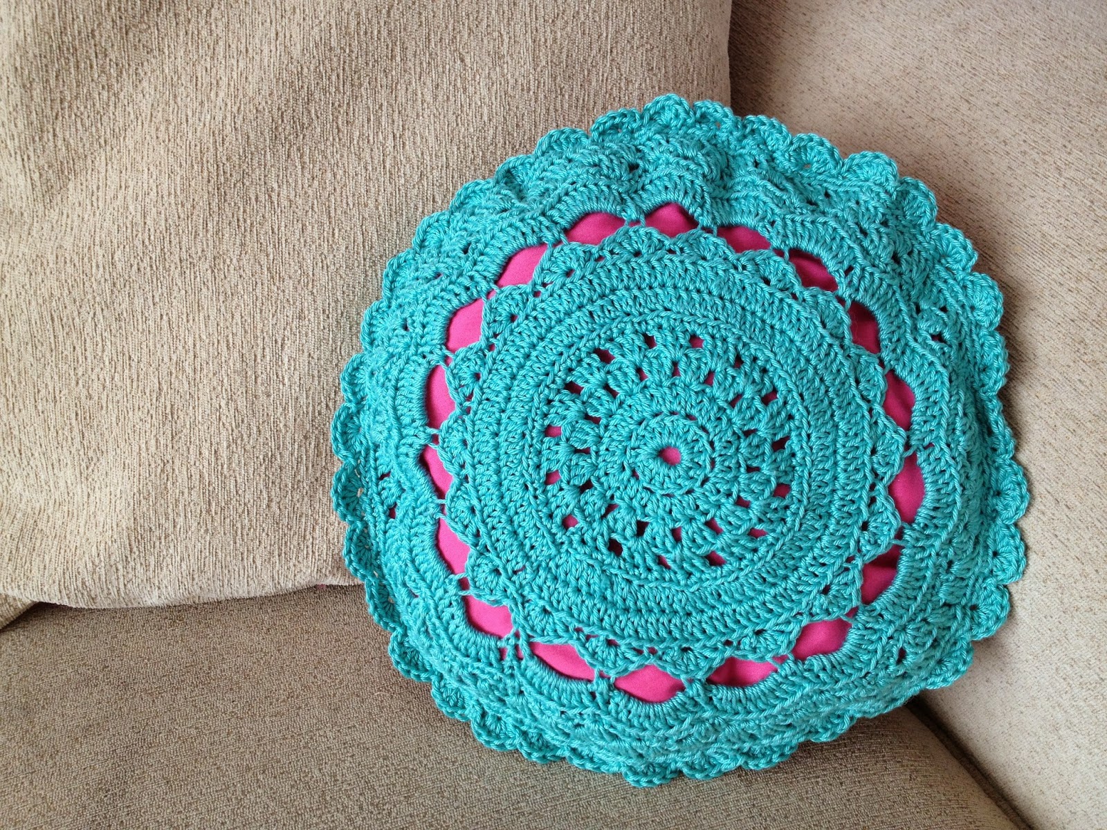 Crochet Circle Cushion