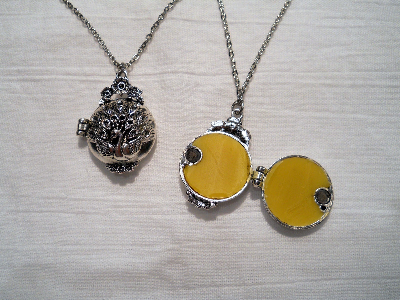 Beau Monde Crafting Solid Perfume Lockets