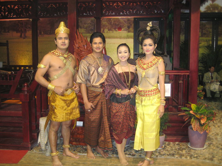 Cambodia Information Update Center 20111113
