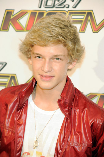 Cody Simpson Hairstyle and Fashion for Young Man