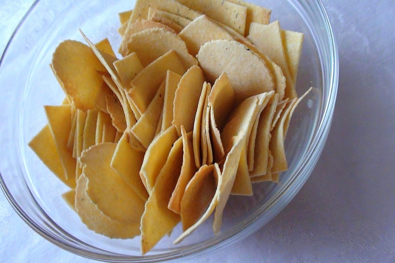 zsuzsa is in the kitchen BAKED CORN CRACKERS