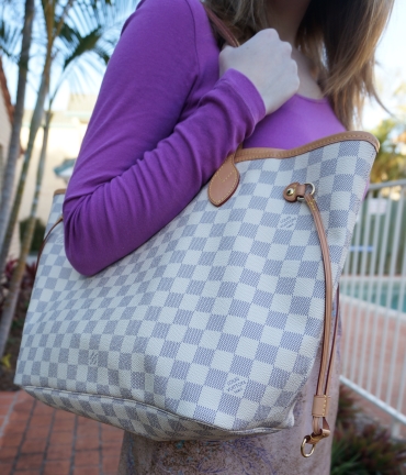 Neverfull patent leather handbag Louis Vuitton Blue in Patent