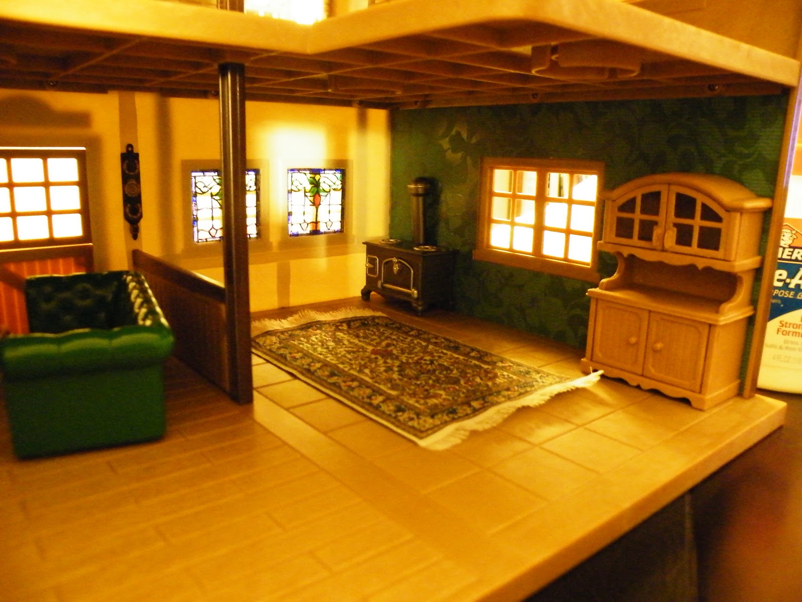 My Little Sylvanian Village キッチンとマスターベッドルームの壁紙張り
