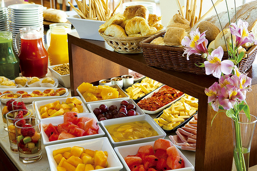 [Imagen: desayuno-buffet.jpg]