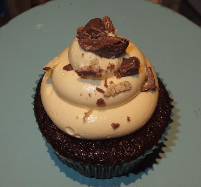 Tea, Cake & Create Whole Egg frosting