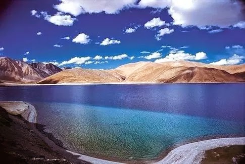 votre - Votre image à vous (Période du 11/01/14 au 11/08/14) - Page 37 Pangong+Tso+Lake+in+Ladakh