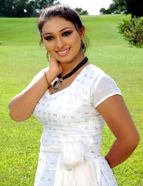 Bangladeshi Actress Apu Biswas HD Photo Wallpapers ~ Prozukti24