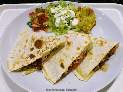 Tex & Mex: Quesadilla Steak 'N Cheese