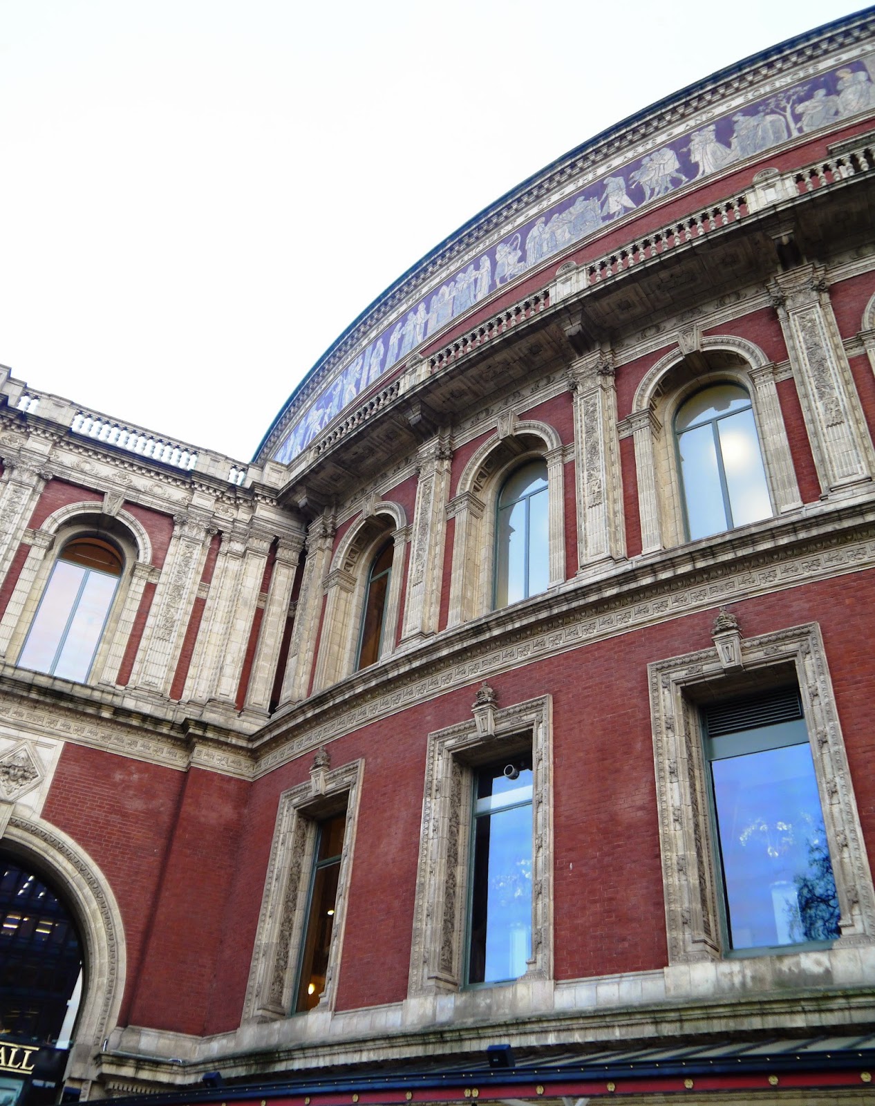 Royal Albert Hall outside