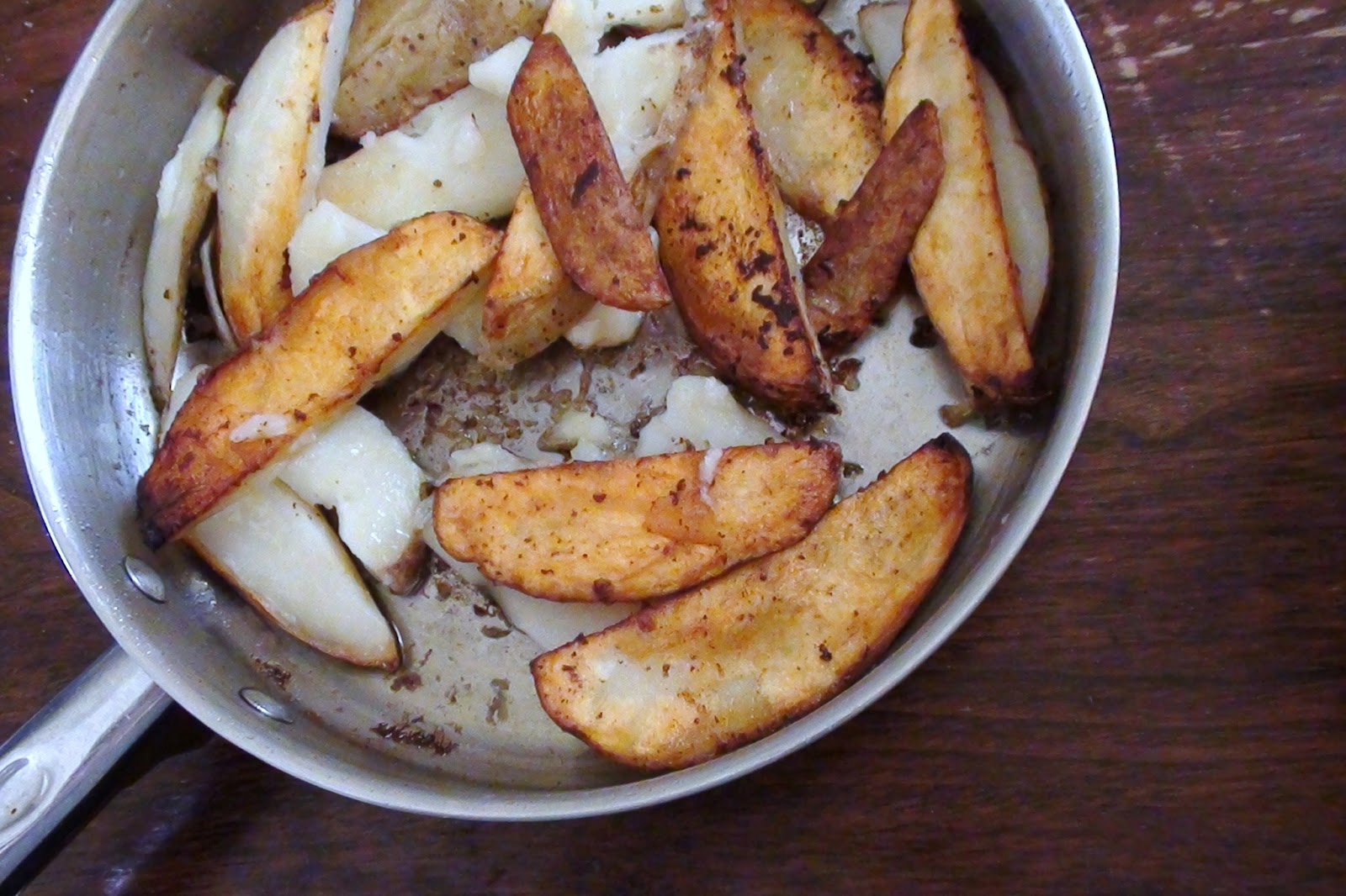 zsuzsa is in the kitchen BUTTER FRIED POTATOES