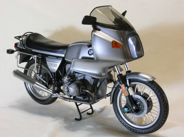 Racing Scale Models: Bmw R 100 RS by Yoshida (Heller)