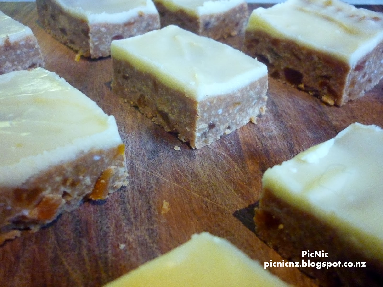 PicNic Apricot Slice