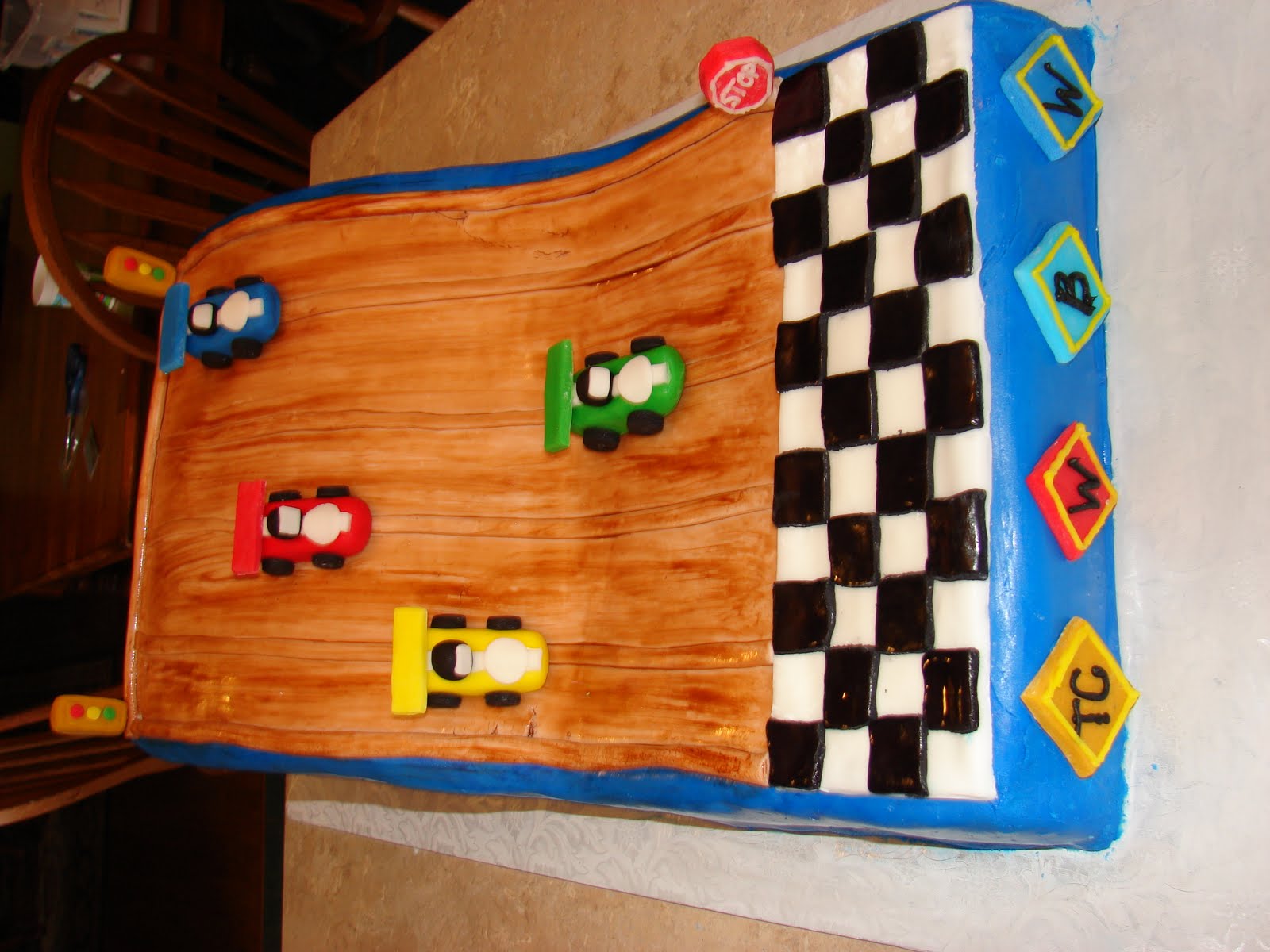 Ipsy Bipsy Bake Shop Pine Wood Derby Cake