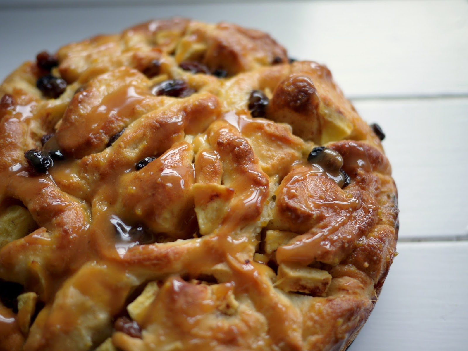 What Kate Baked...and baby! Bonfire Night Sticky Toffee Apple Buns