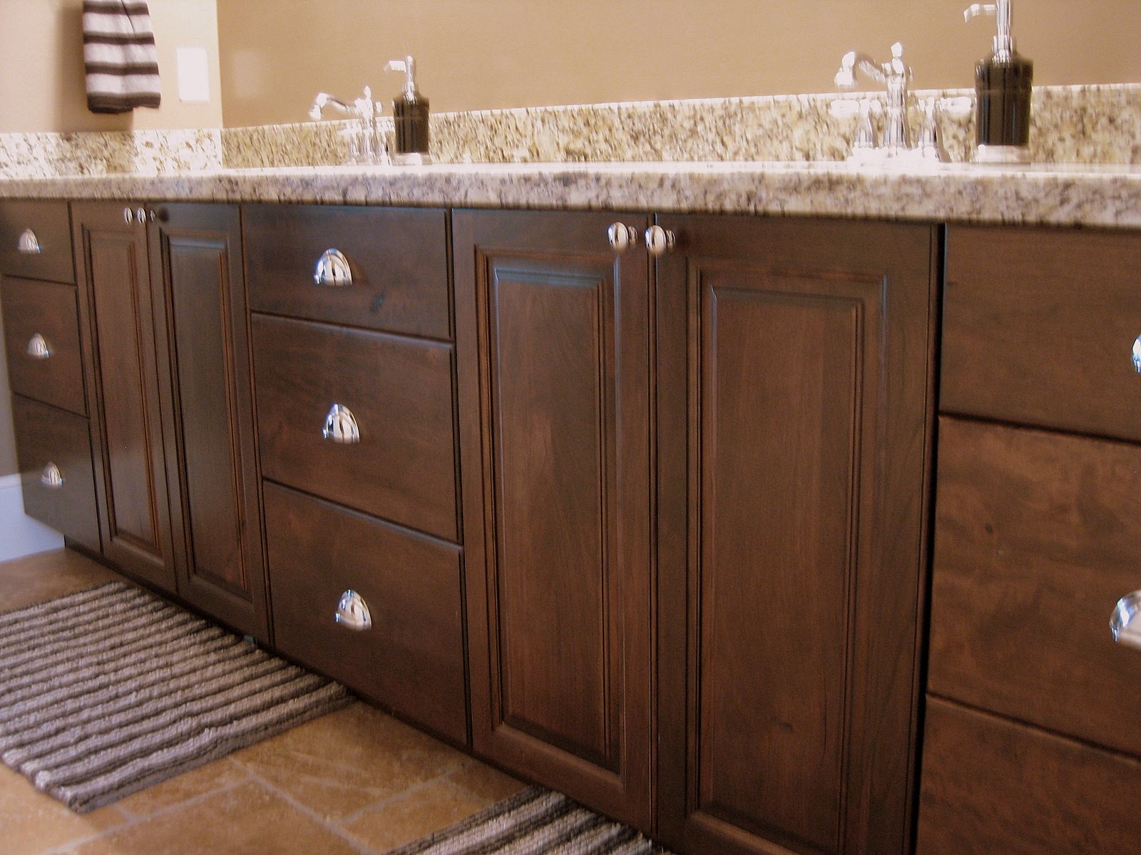 LEC Cherry Briarwood