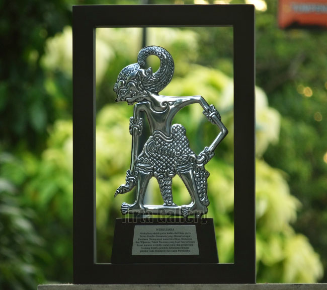 Tirta Gallery Jogja Plakat Souvenir Wayang Frame Bima plakat souvenir wayang frame bima
