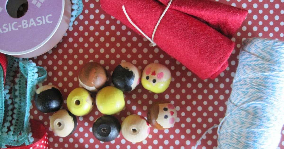 the vintage umbrella pipe cleaner ornaments