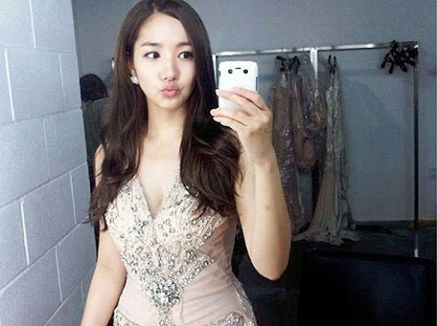 Park Min Young สวัสดีปีใหม่ด้วยภาพอันน่ารัก