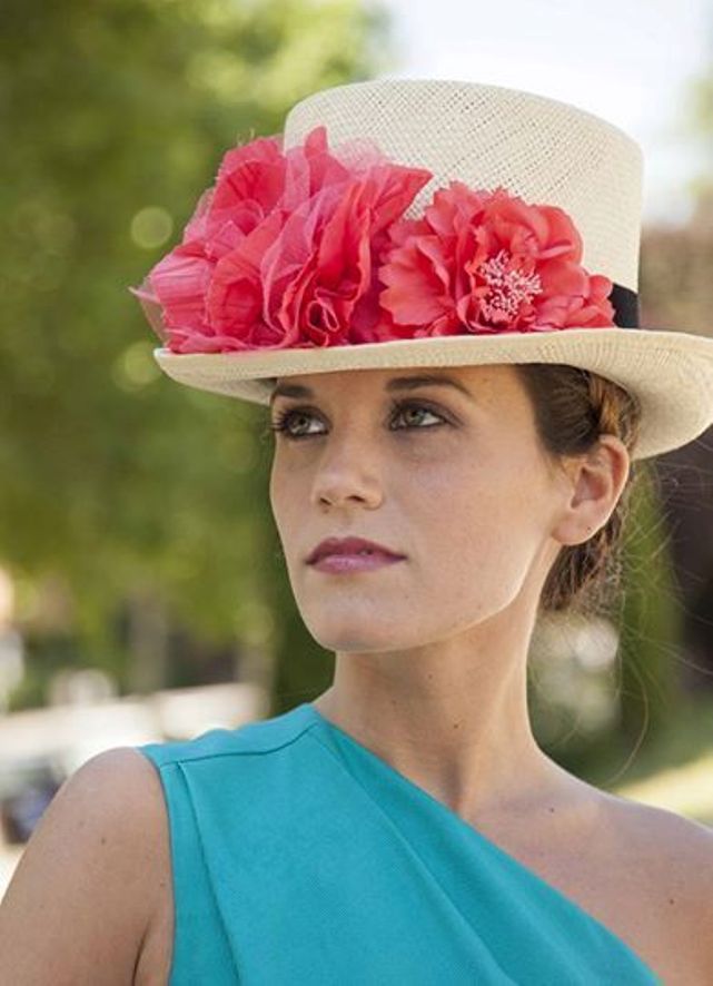 Resultado de imagen de imagenes de mujeres elegantes antiguas