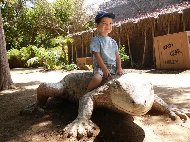 Residents of Santa Ana get in FREE at Santa Ana Zoo the 3rd Sunday of the Month