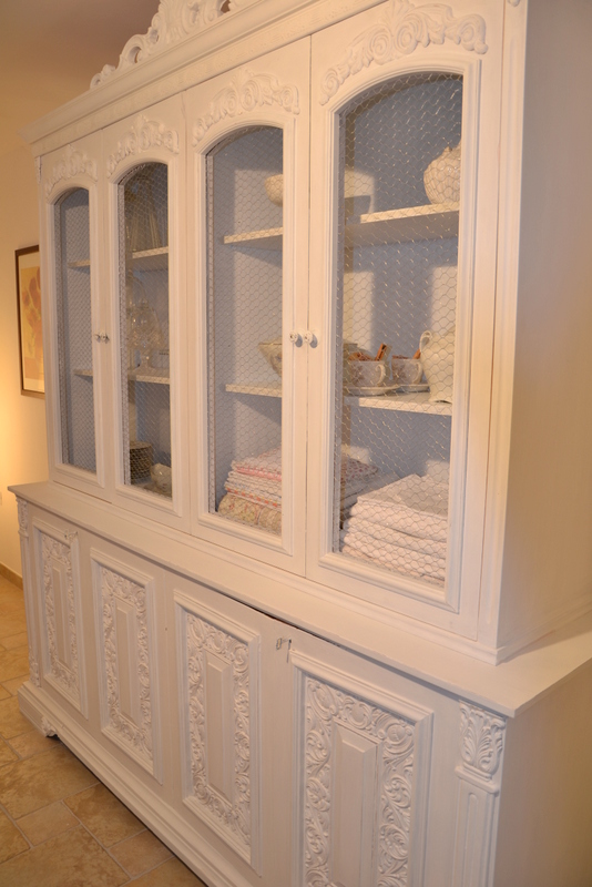 Shabbychiclife: credenza con vetrina prima e dopo & concorso ... Vetrinetta o credenze per cucina