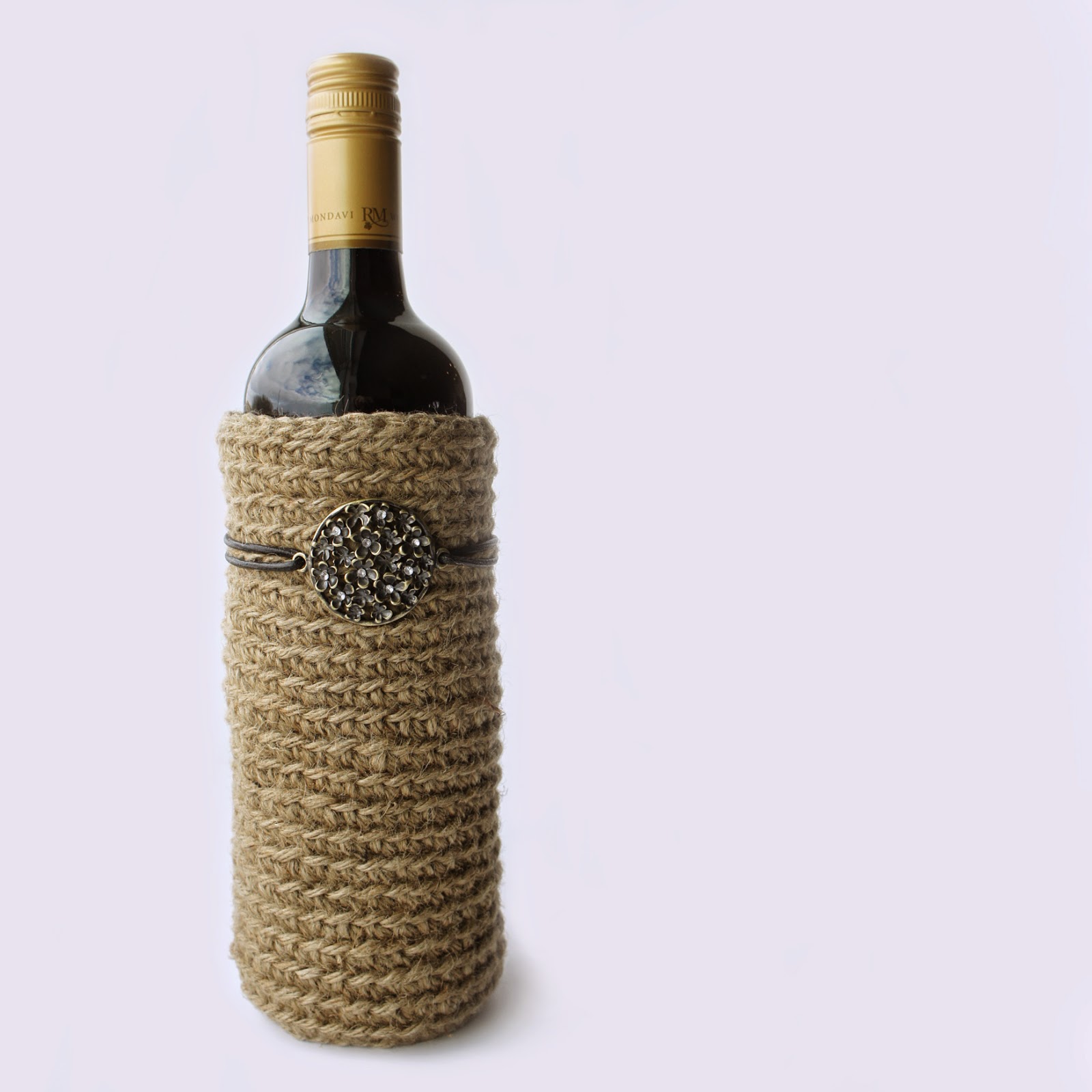 knot•sew•cute design shop new pattern jute wine bottle sleeve by