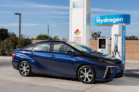 2016-Toyota-Mirai-14.jpg