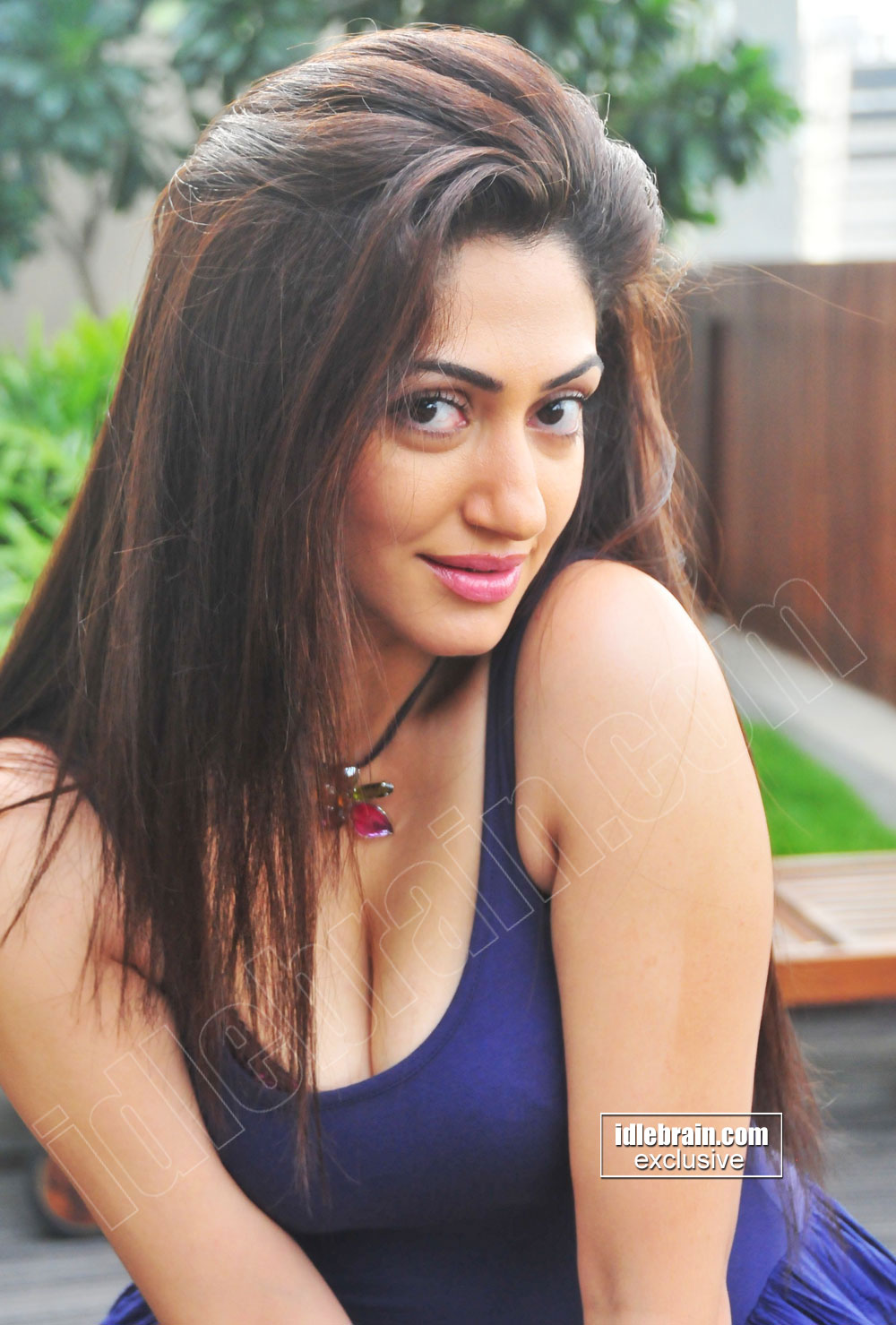 Telugu film Photo Gallery Actress Reyhna Hot Spicy