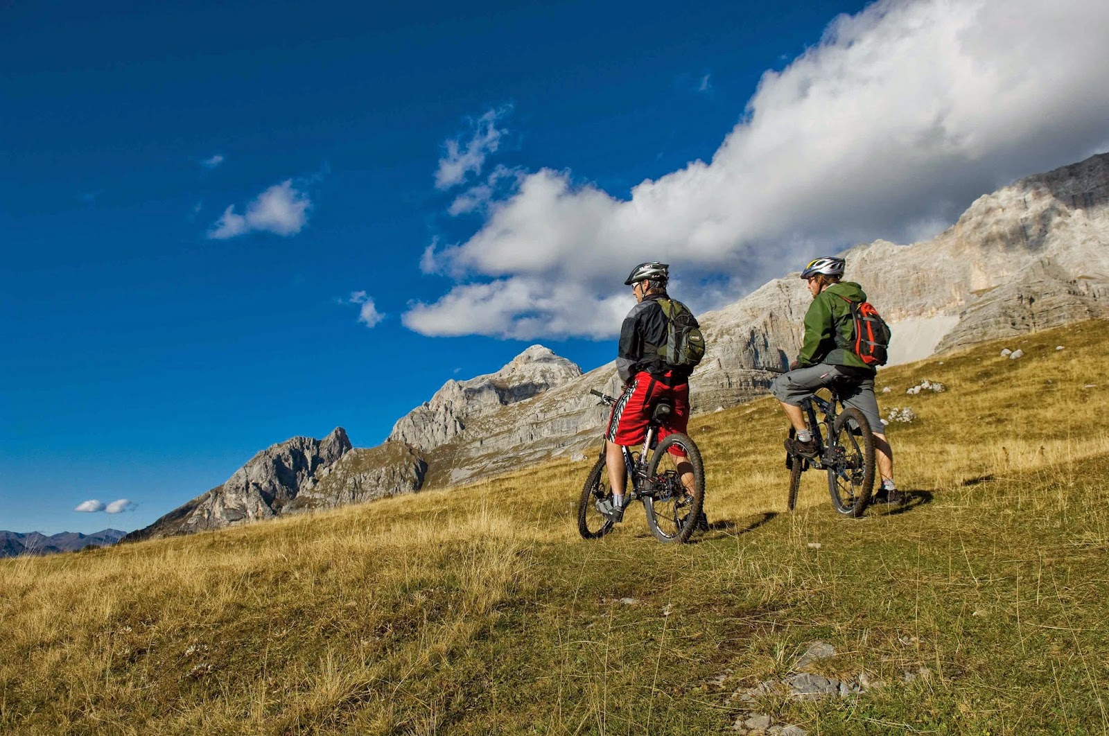La torretta ski & wellness hotel: vacanza mountain bike alla ... Hotel la torretta passo tonale