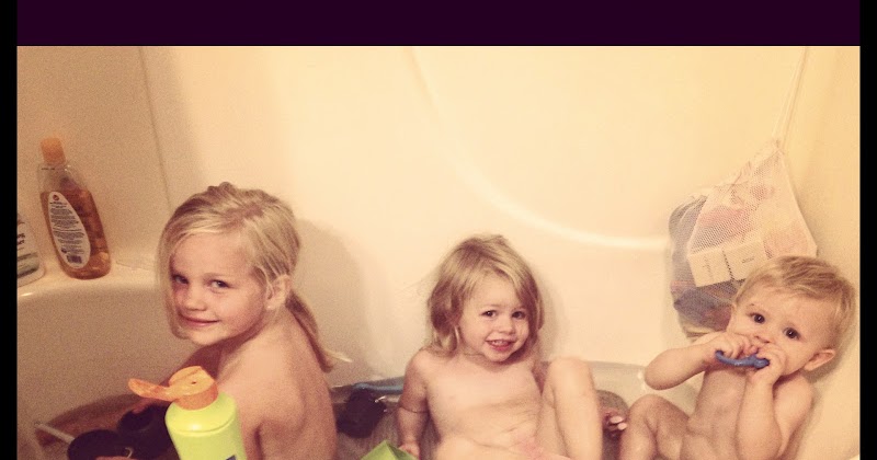 The Evans Family Blog: Bath time!