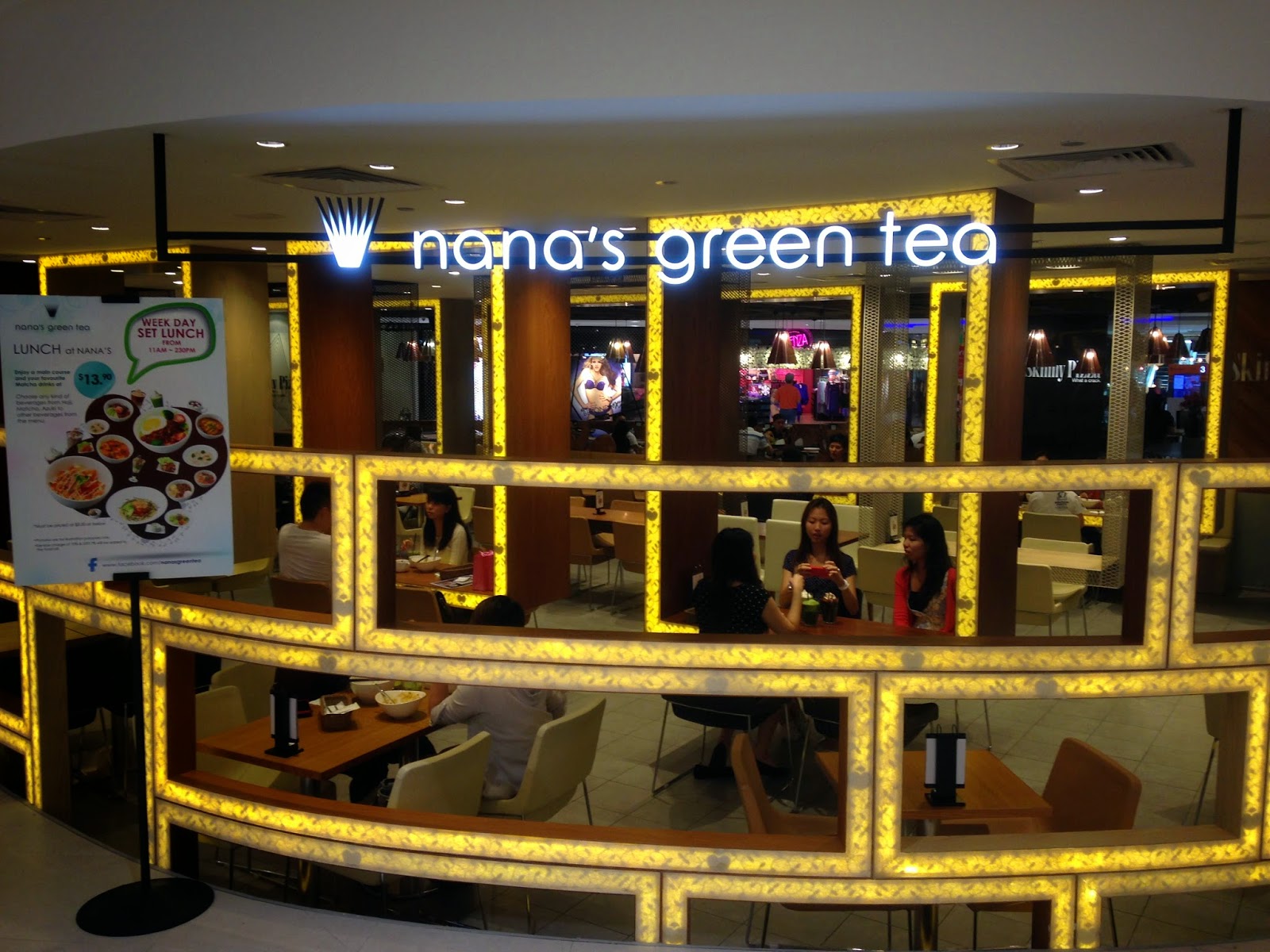 FoodieFC Nana's Green Tea (Plaza Singapura)