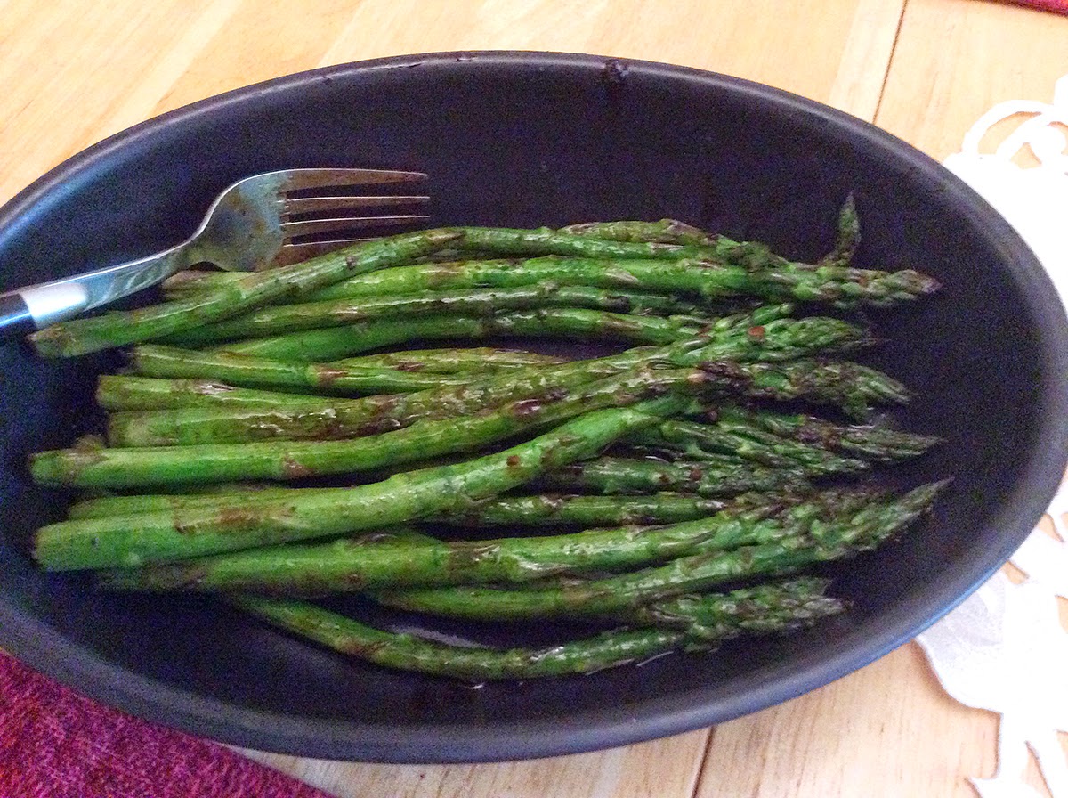 Carrie's Kitchen Marinated Asparagus