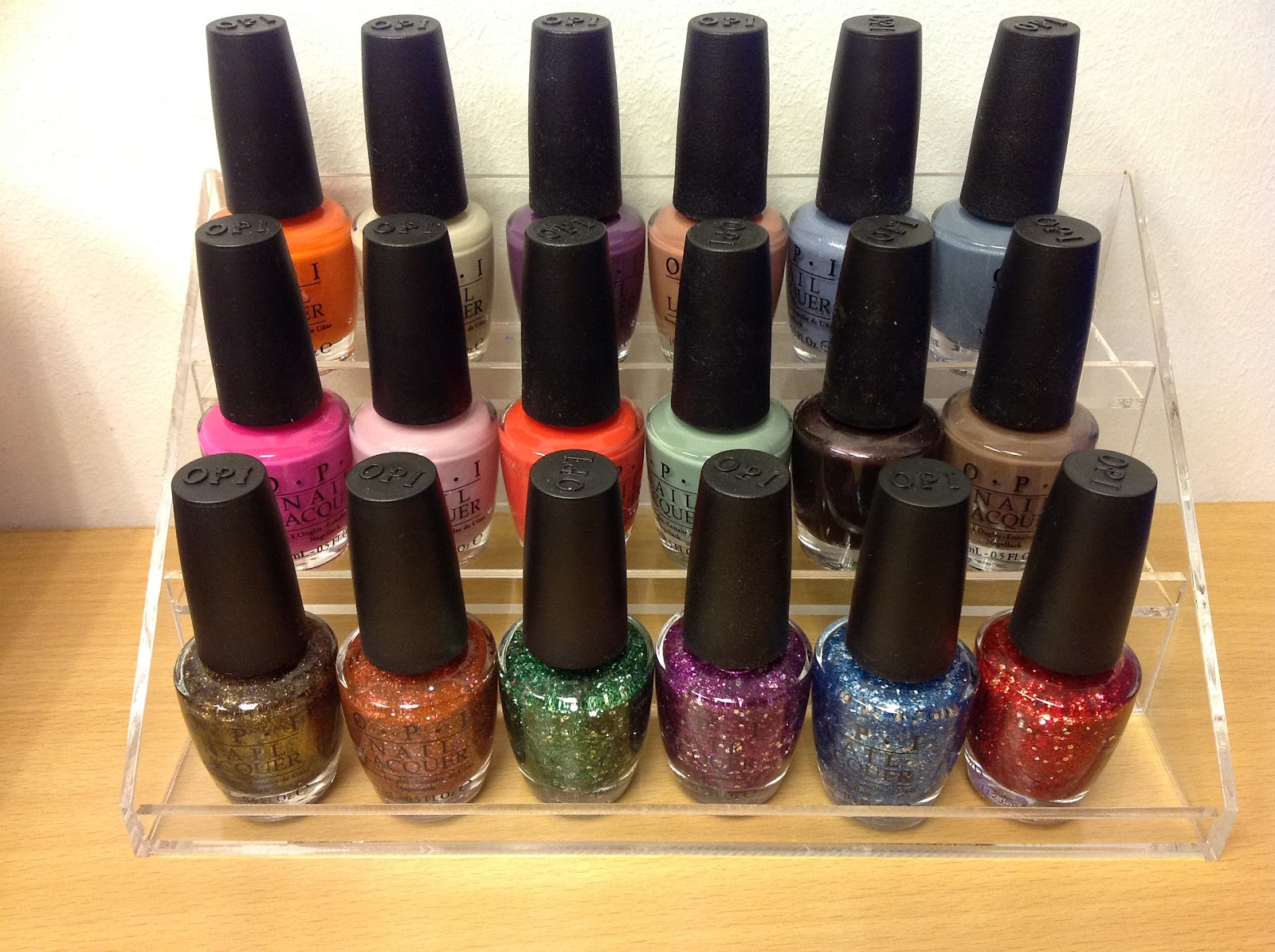 Nail Polish rack. For 18 of your favourite OPI colours