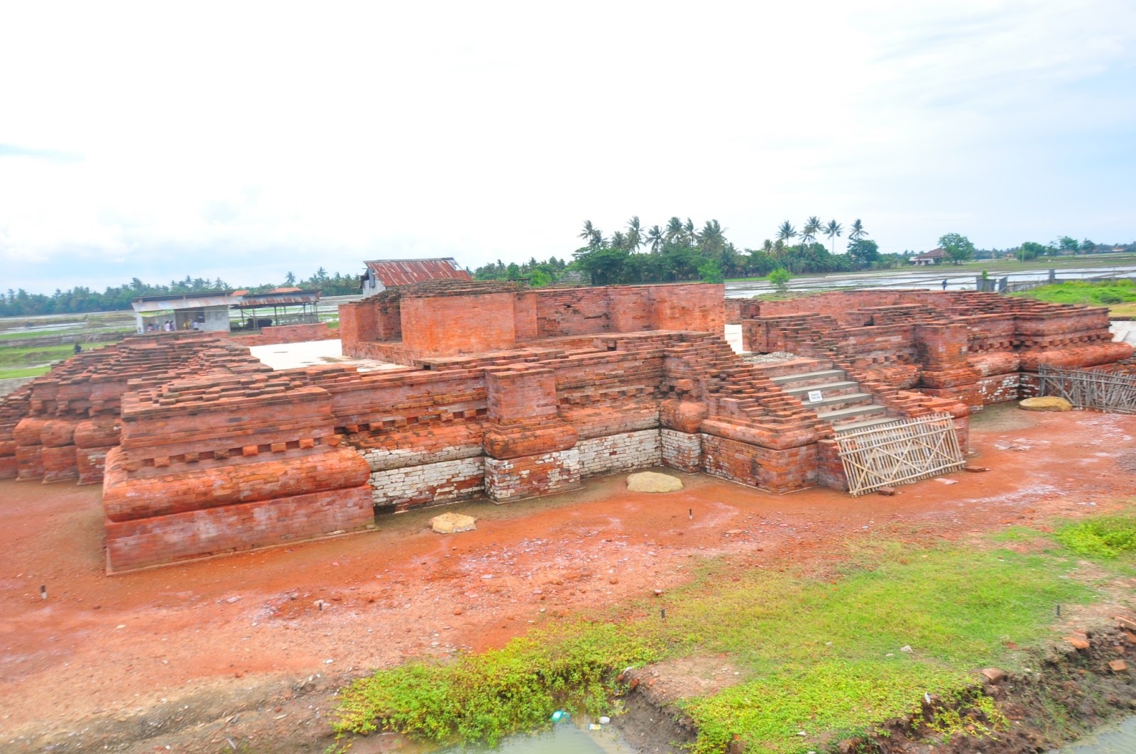 Curatcuratcoret Dokumentaris: OLEH - OLEH DARI BATUJAYA