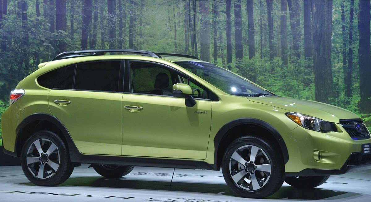 Subaru XV Crosstrek Hybrid Review | Car Reviews | New Car ...