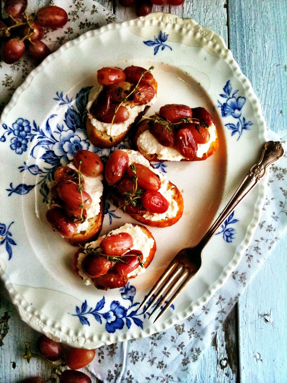 sweetsugarbean A Good Year Roasted Grape & Ricotta Crostini