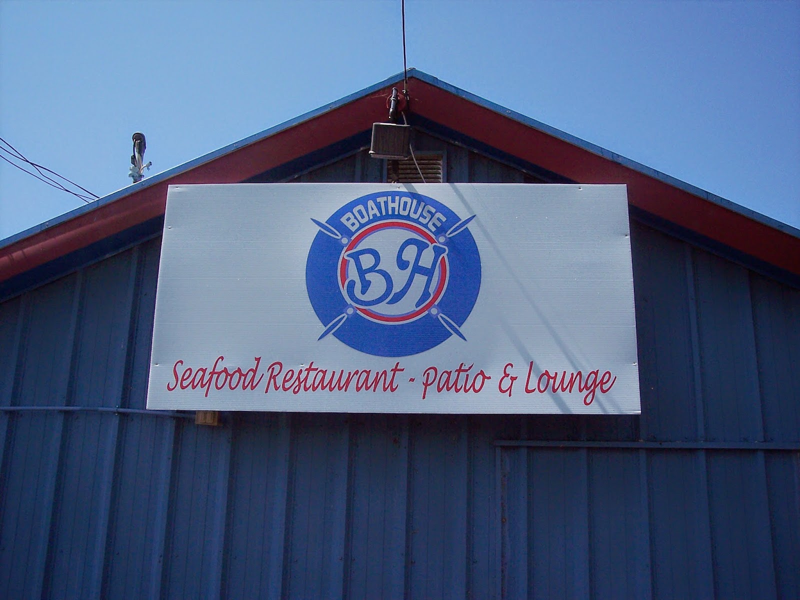 Day Tripping Ontario Boathouse Seafood Restaurant Belleville, Ontario