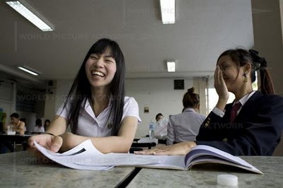 泰國另類大學 變性人大學