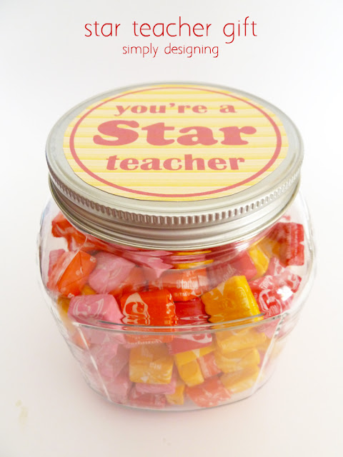 You're A STAR Teacher - free printable and gift idea! #teacher #teacherappreciation #teachergift #gift #free You're A STAR Teacher - free printable and gift idea! #teacher #teacherappreciation #teachergift #gift #free