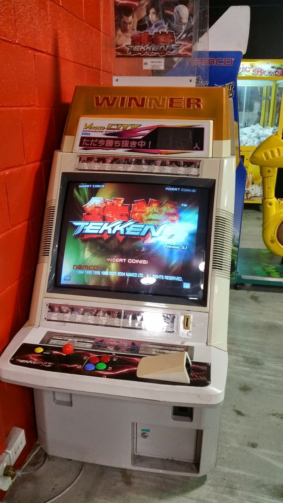 Retro Game On Retro Game On Goes to an Arcade