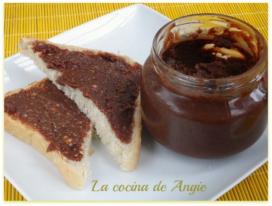 Crema De Cacao Y Avellanas
