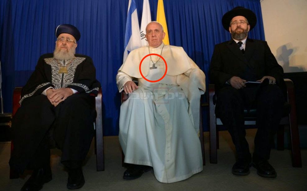 http://3.bp.blogspot.com/-QSWrYY7v-u0/U4SimelI8BI/AAAAAAAABmc/3D1c0VUaPuc/s1600/francis-hidden-crucifix3.jpeg