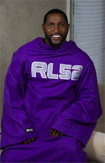 Ray-Lewis-Snuggy.jpg