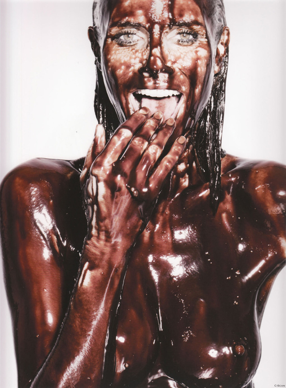 heidi-klum-naked-and-covered-in-chocolat