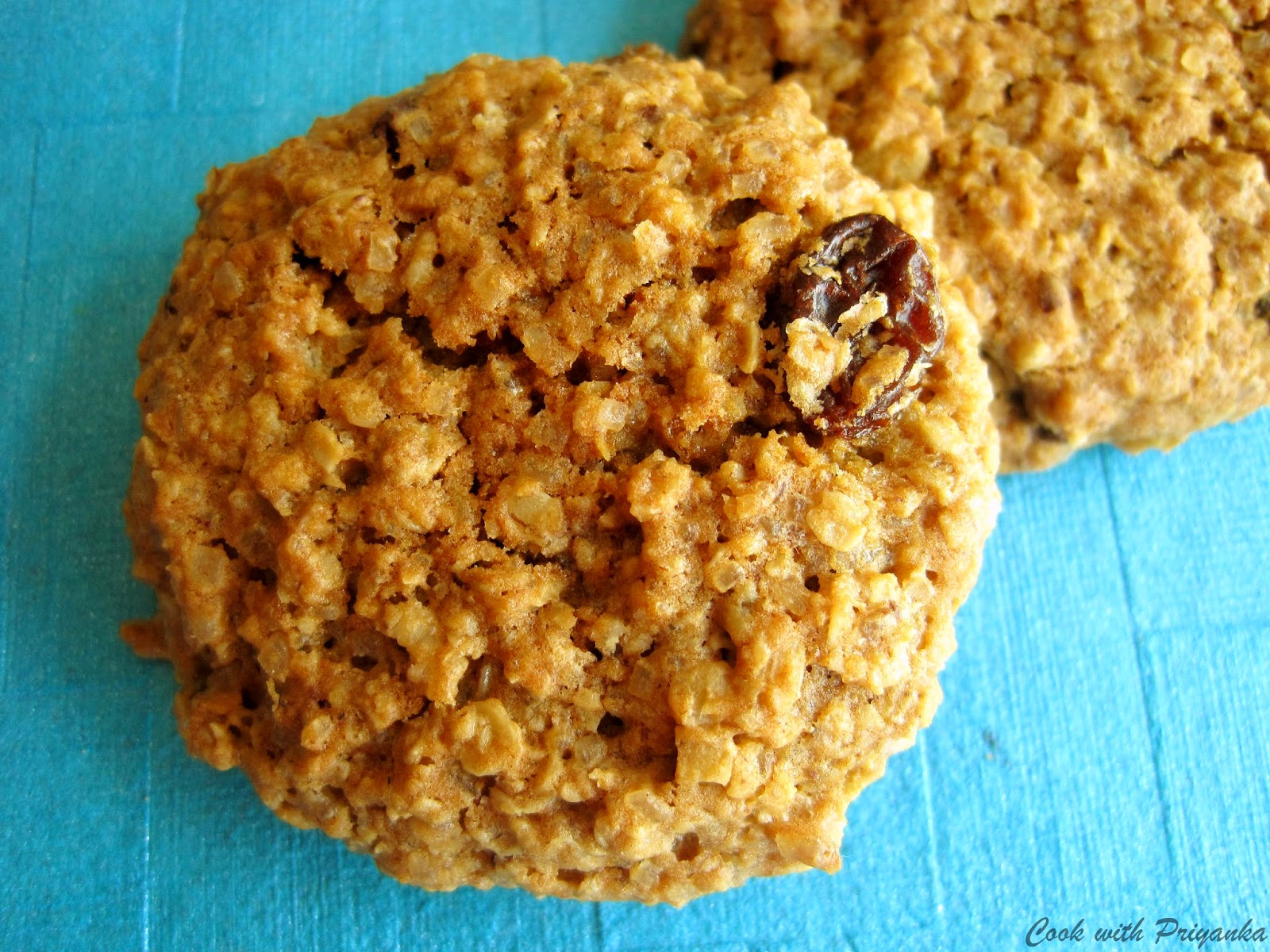 http://cookwithpriyankavarma.blogspot.co.uk/2014/05/oatmeal-raisins-chocolate-cookies.html