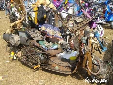 Foto Modifikasi Vespa Gembel Keren Unik Nyentrik - Variasi Motor Mobil