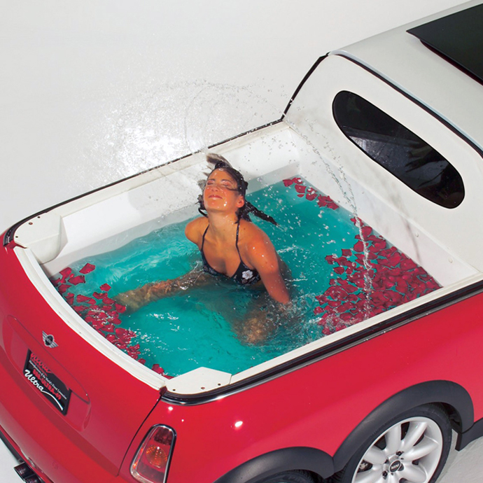 Mini Pool In Car ~ DAM AMAZINg