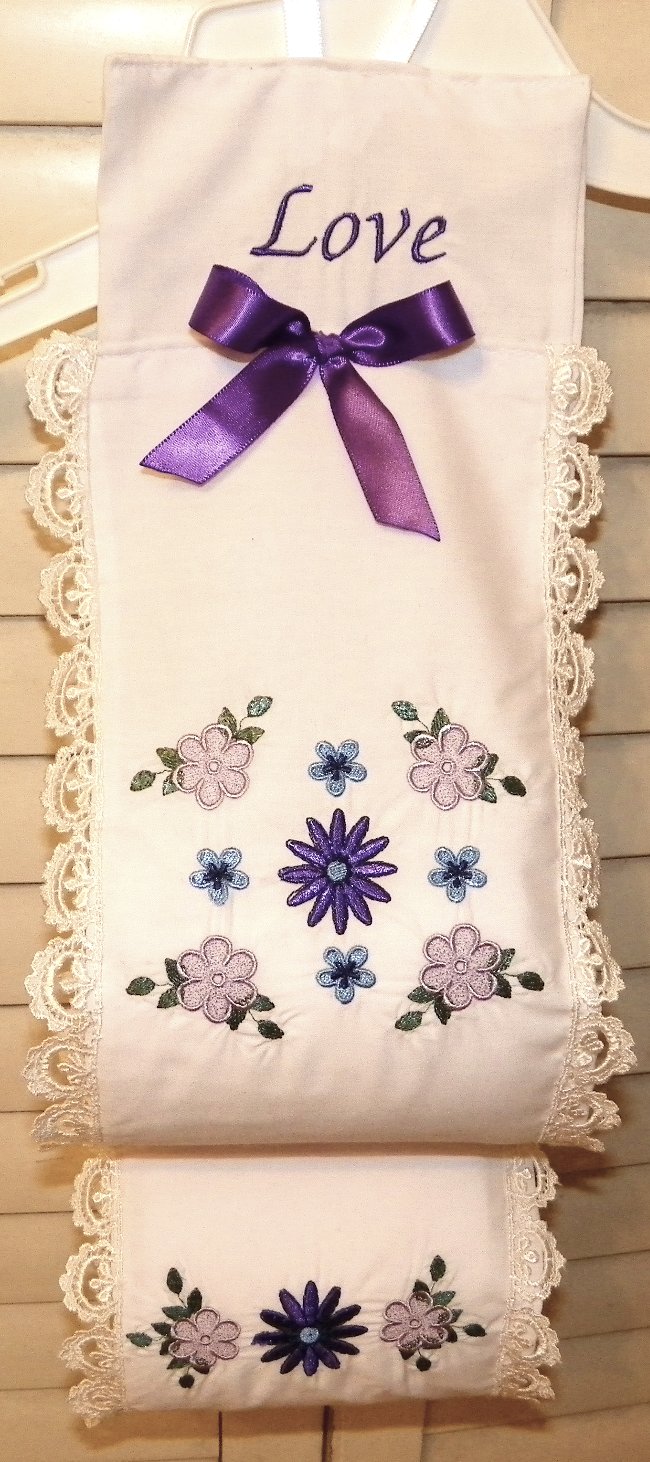 Mis 2 Manos Made by My Hands Toilet Paper Organzier Roll Holder Sew and Embroidered