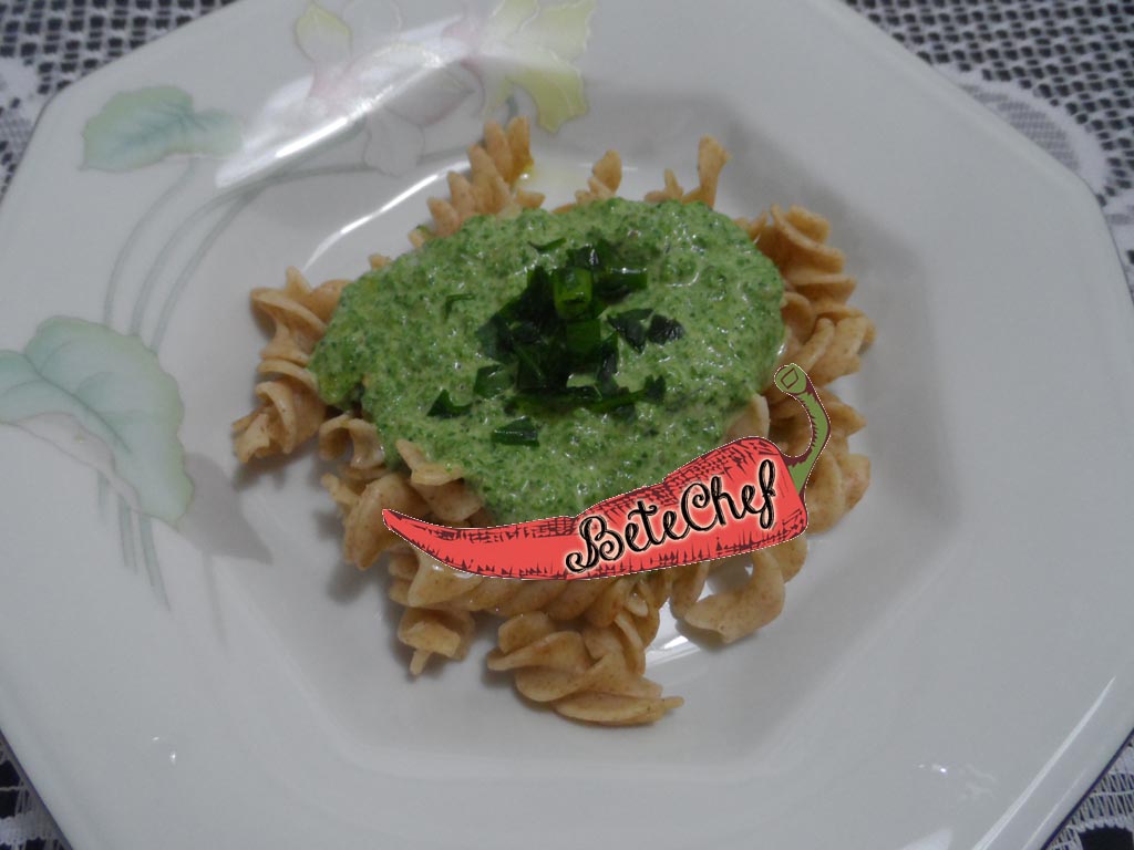 Macarrão Com Espinafre E Creme De Leite Receitas de Todos os Dias: Macarrão ao Creme de Espinafre